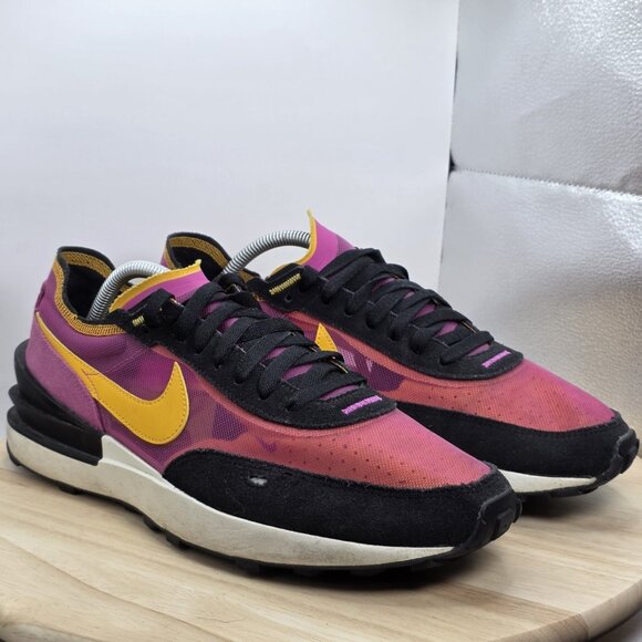 Nike Waffle One Active Fuchsia Men’s Size 10.5 Gold Black DA7995-600 - Picture 5 of 9
